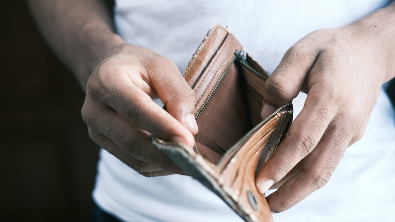 High Income, Low Savings? Vastu Remedies to Stop Money Drain