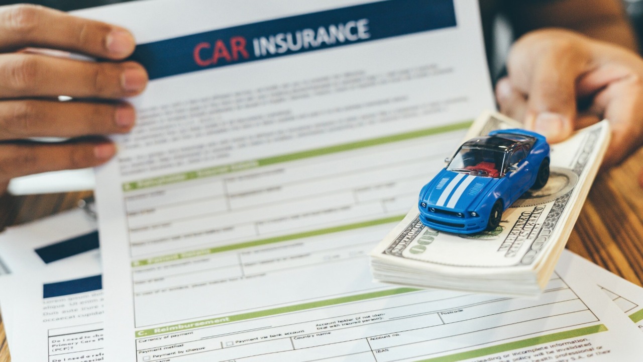 Should you split car and umbrella insurance?