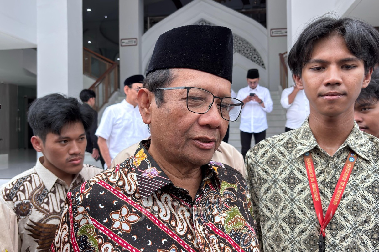 Putusan MK Larang Polisi Aktif di Jabatan Sipil, Mahfud MD Minta Langsung Diterapkan