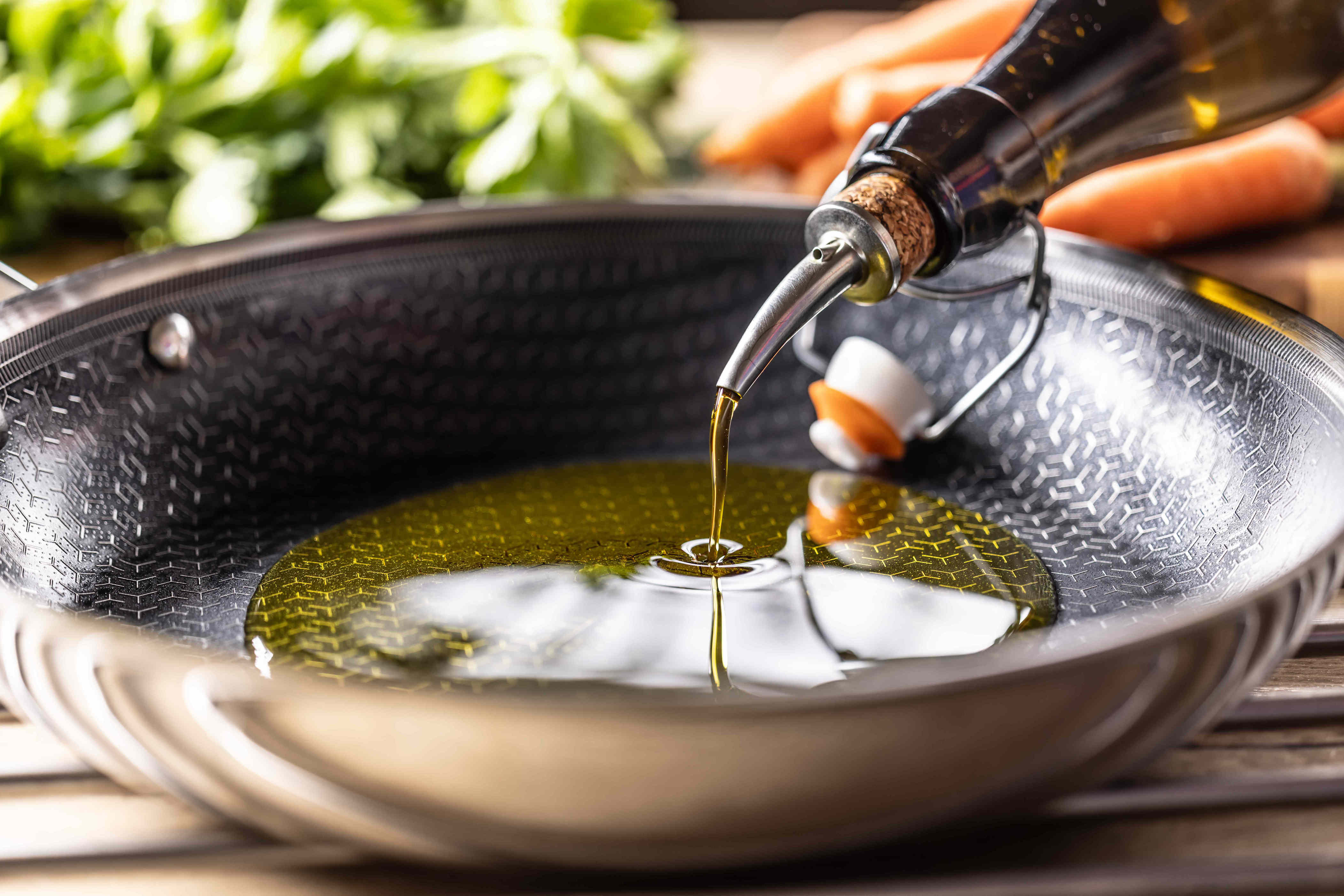 Olive Oil vs. Vegetable Oil: Which Is Healthier for Your Heart?