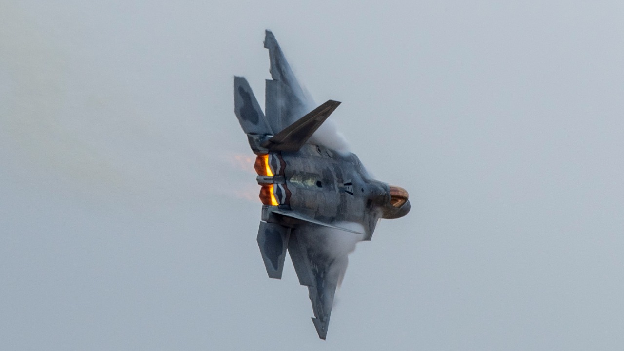 F-22 Super Raptor vs Gripen: the two-word verdict