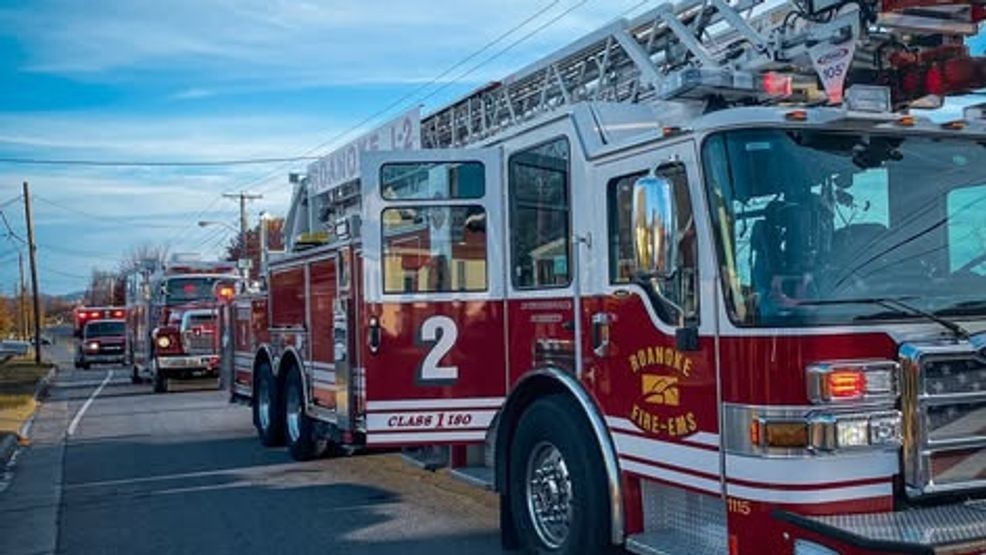 2 displaced after fire in Roanoke on Airport Road NW, firefighters say