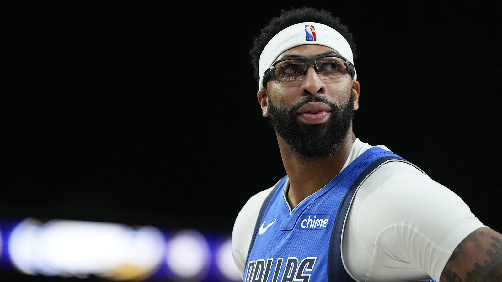 Mavericks insider skeptical on Anthony Davis extension buzz despite ...