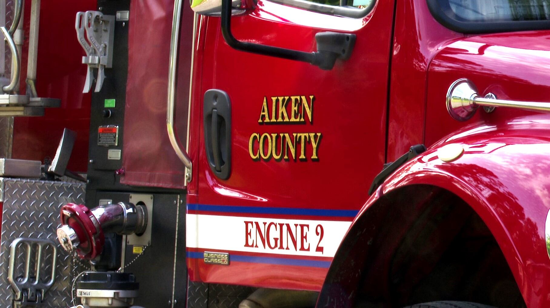Crews battle structure fire near Cary Avenue in North Augusta