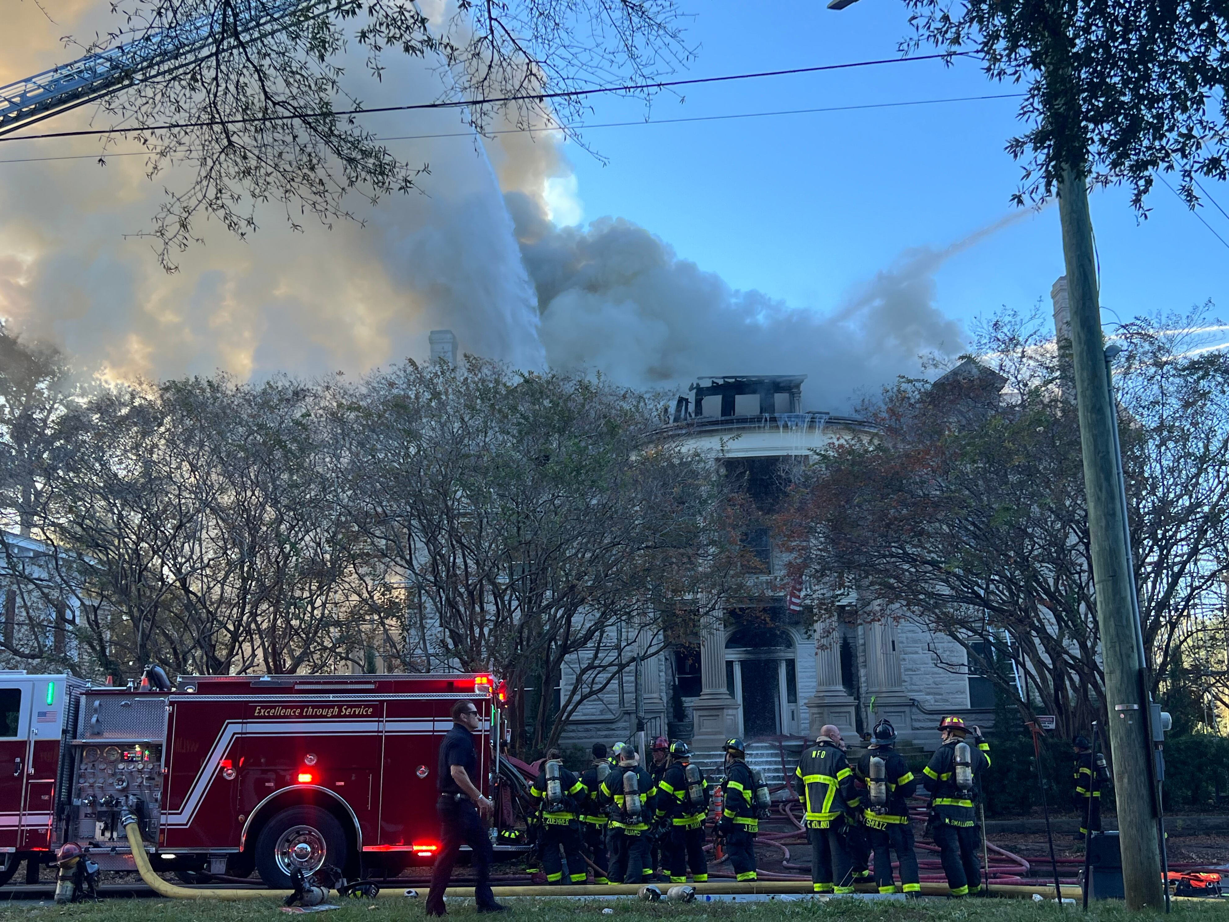 Neighbors react as fire damages historic Graystone Inn in downtown ...