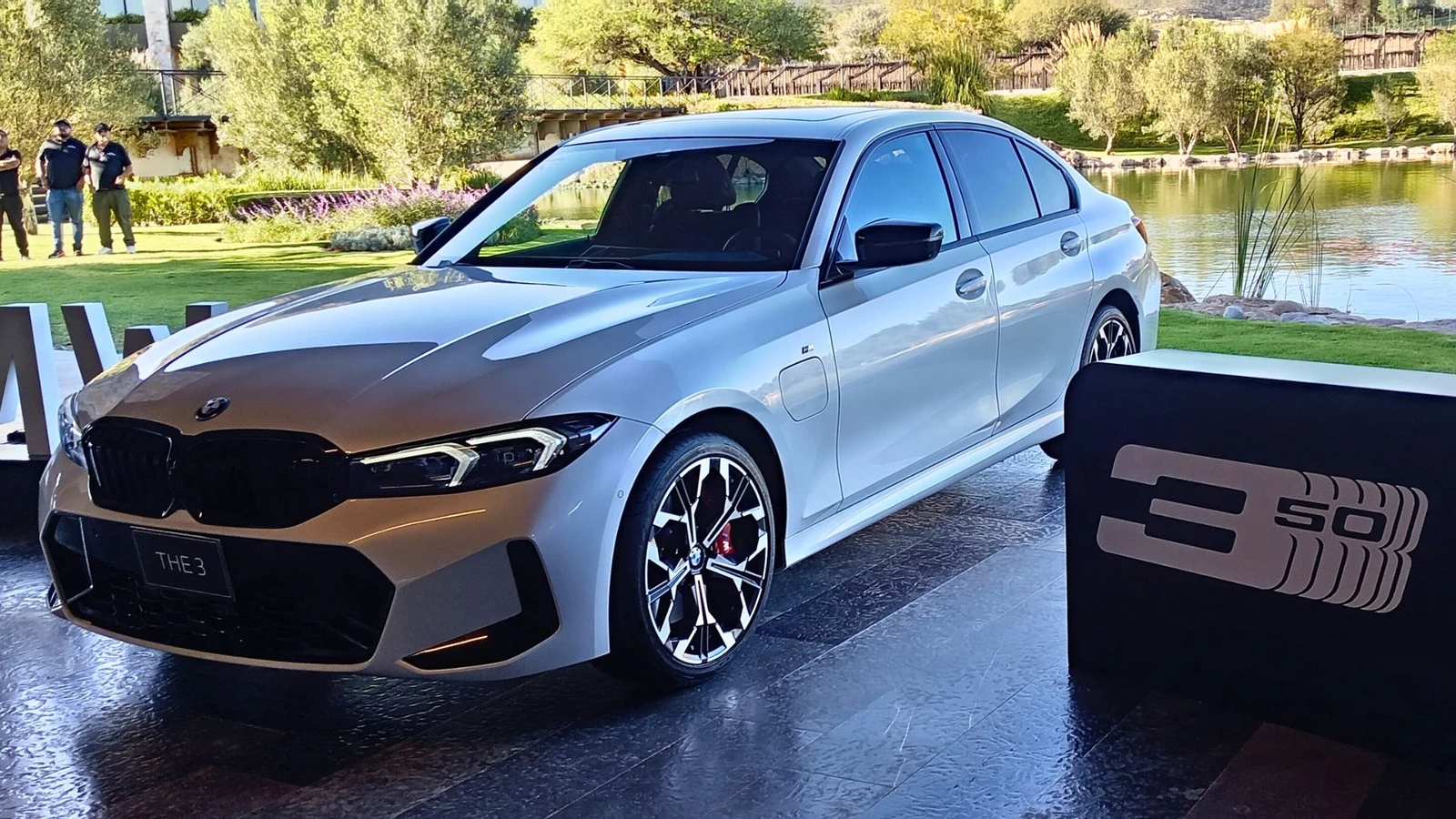 Bmw 330e 0 100