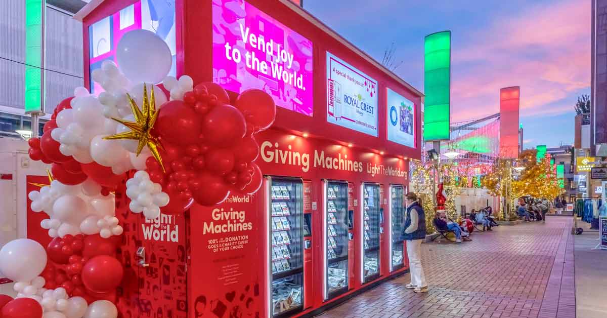 These giant holiday 'giving machines' are popping up in hundreds of ...