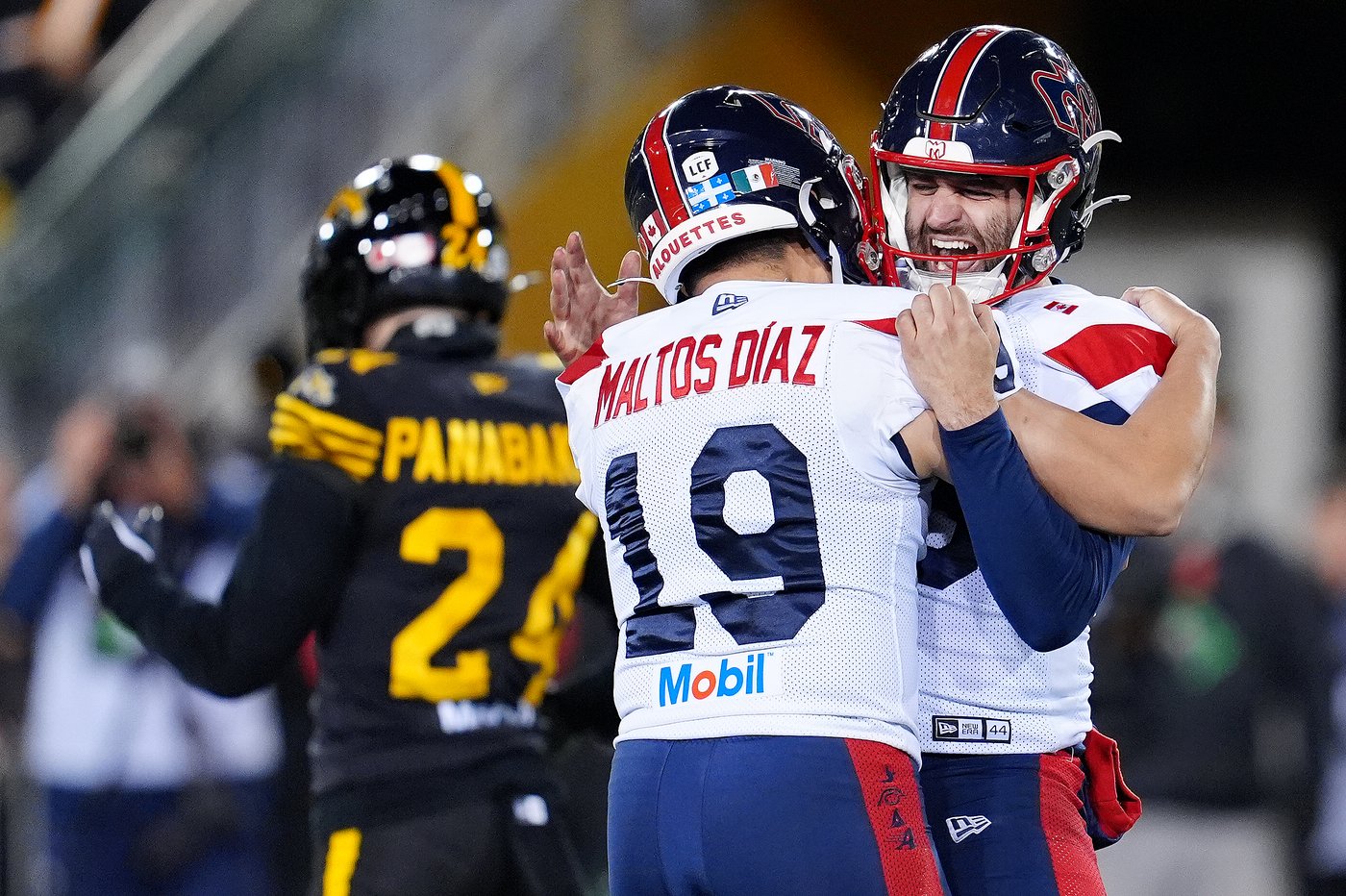 Als kicker Maltos Diaz puts mother’s name on his back — and carries it ...