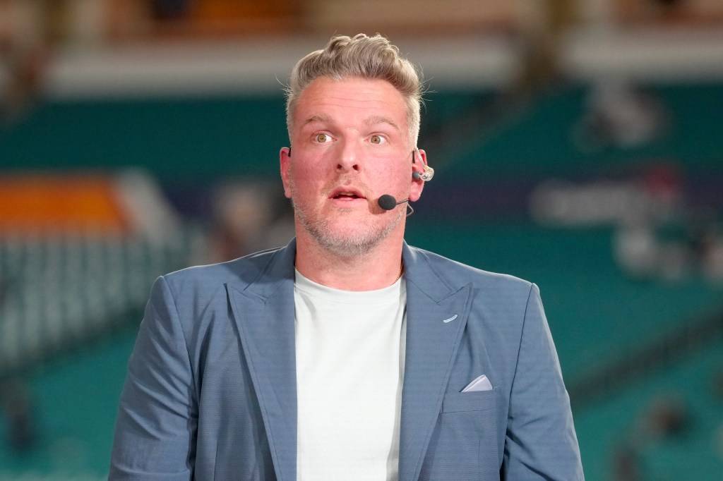 El FBI advirtió a Pat McAfee que usara un chaleco antibalas tras el tiroteo de Charlie Kirk.