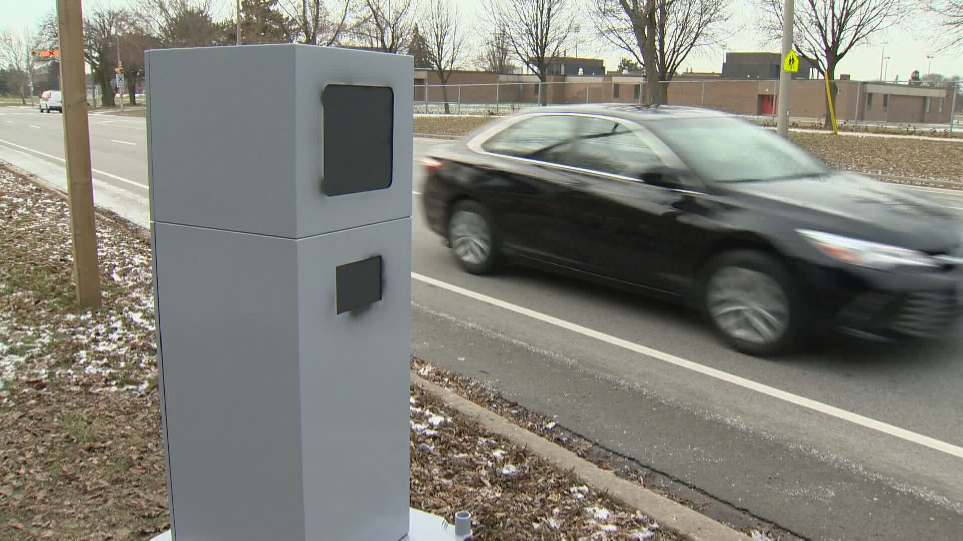 Ontario parents concerned about speed enforcement camera ban