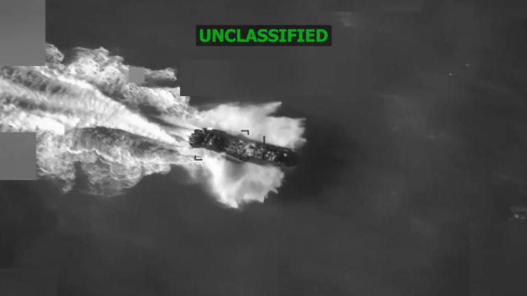 El ejército estadounidense llevó a cabo su vigésimo ataque contra presuntas embarcaciones de narcotraficantes, con un saldo de cuatro muertos, según un funcionario.