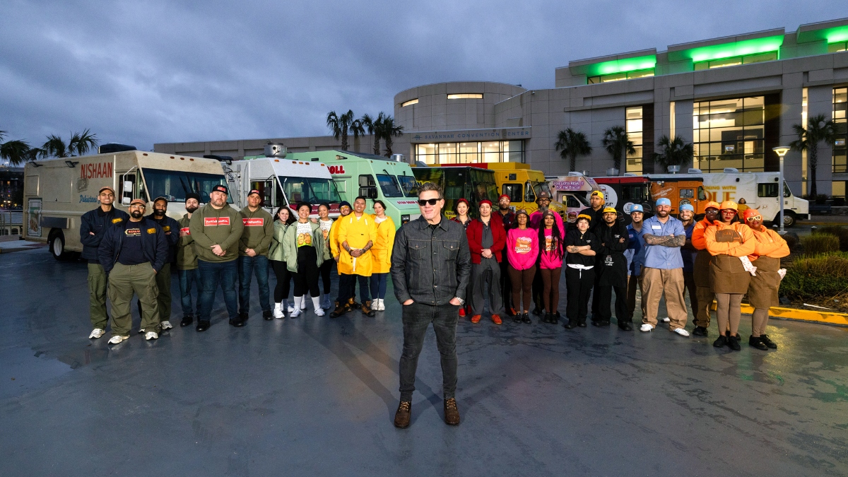 8 Beloved Food Network Competition Shows That Will Have You Cheering ...