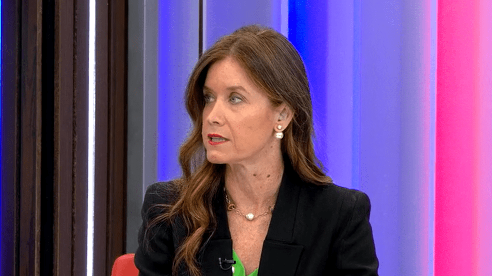 Republican slams 'fraudulent' BBC with spine-tingling warning - 'Trump ...