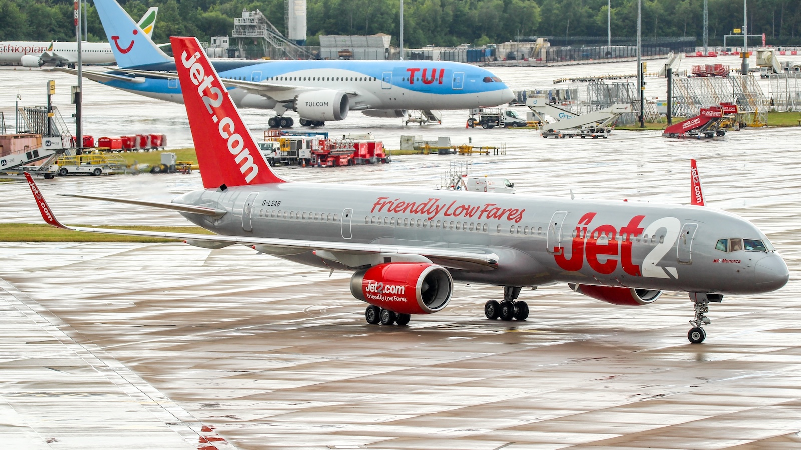 Jet2 to Launch Flights From London Gatwick