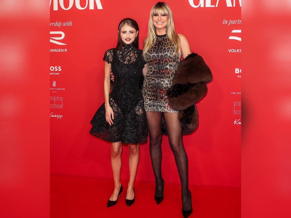 Leni and Heidi Klum at the award ceremony.