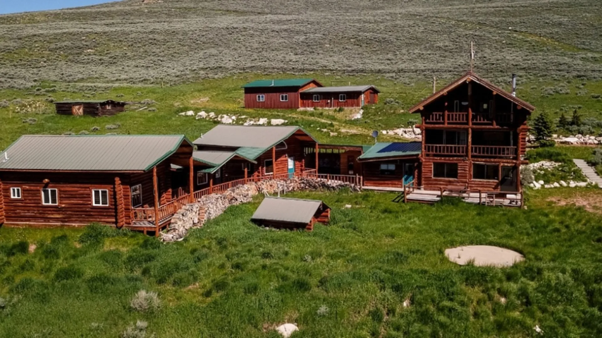 Controversiële Kanye West verkoopt ranch in Wyoming voor $ 14 miljoen