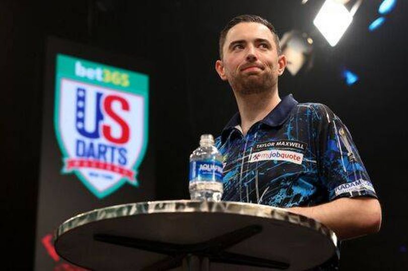 Darts referee halts Gerwyn Price match to plead with spectator