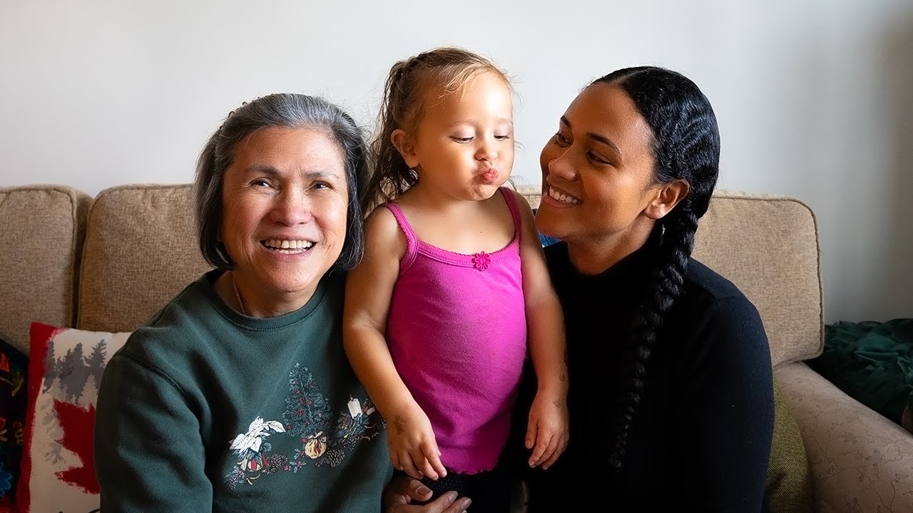 Reuniting in Toronto with my Filipino mom for the holidays