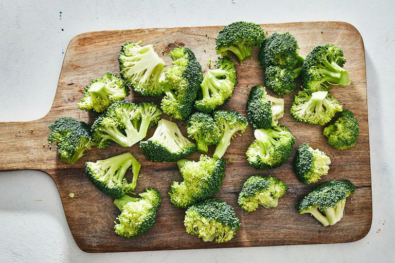 How To Blanch Broccoli: A Step-By-Step Guide