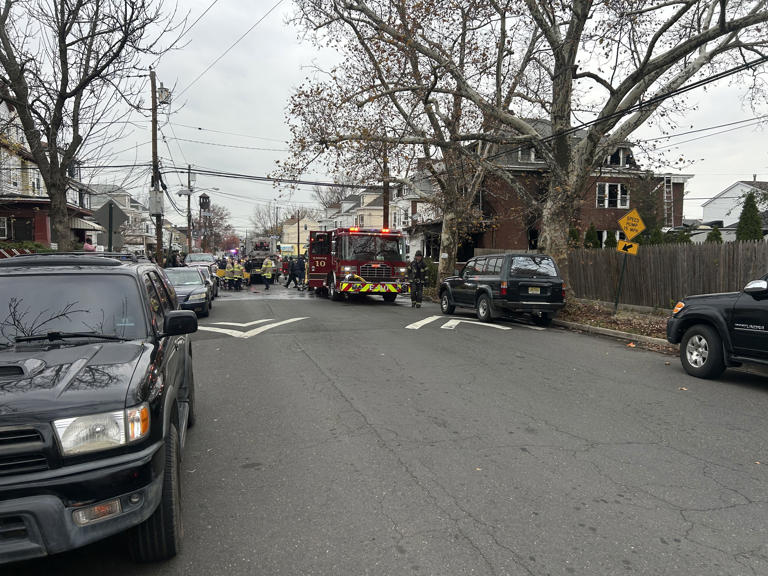 2 dead in house fire in Trenton, NJ, mayor confirms