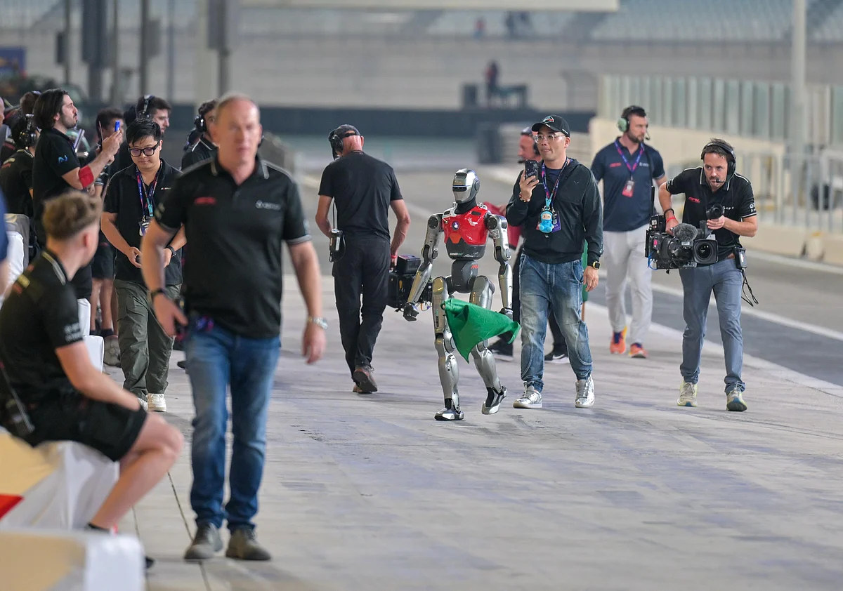 Abu Dhabi Autonomous Racing League: TUM retains title after Unimore ...