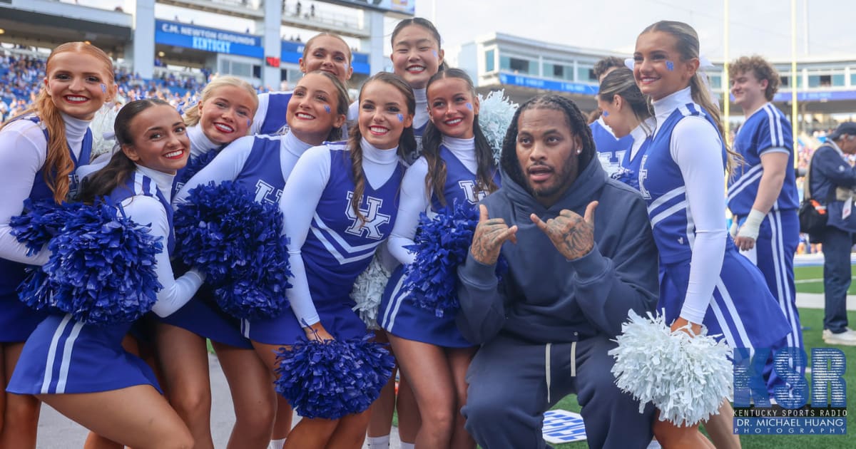 Waka Flocka Flame helped rescue Kentucky fans stuck in an elevator at ...