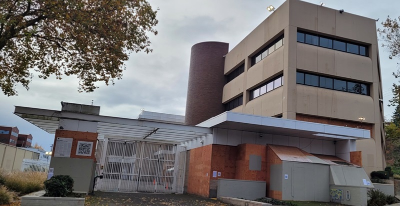 ‘Really disappointing’: Court reversal on ICE’s tear gas use worries residents ahead of large protest<br><br>