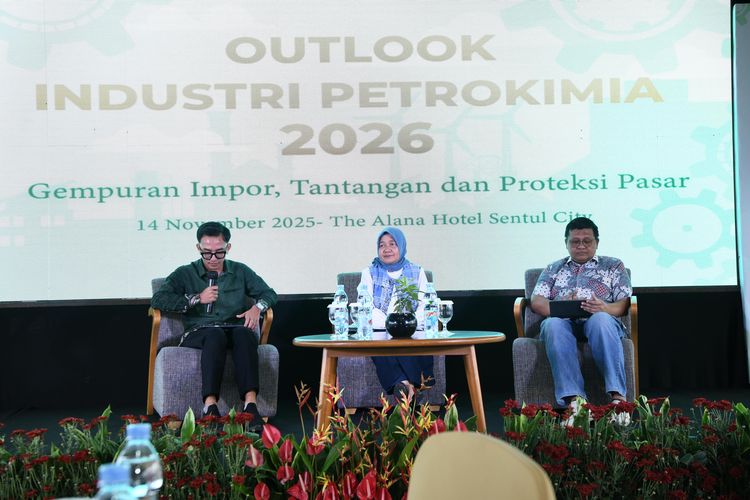Petrokimia: Permintaan Industri Naik, Produksi Dalam Negeri Tertinggal