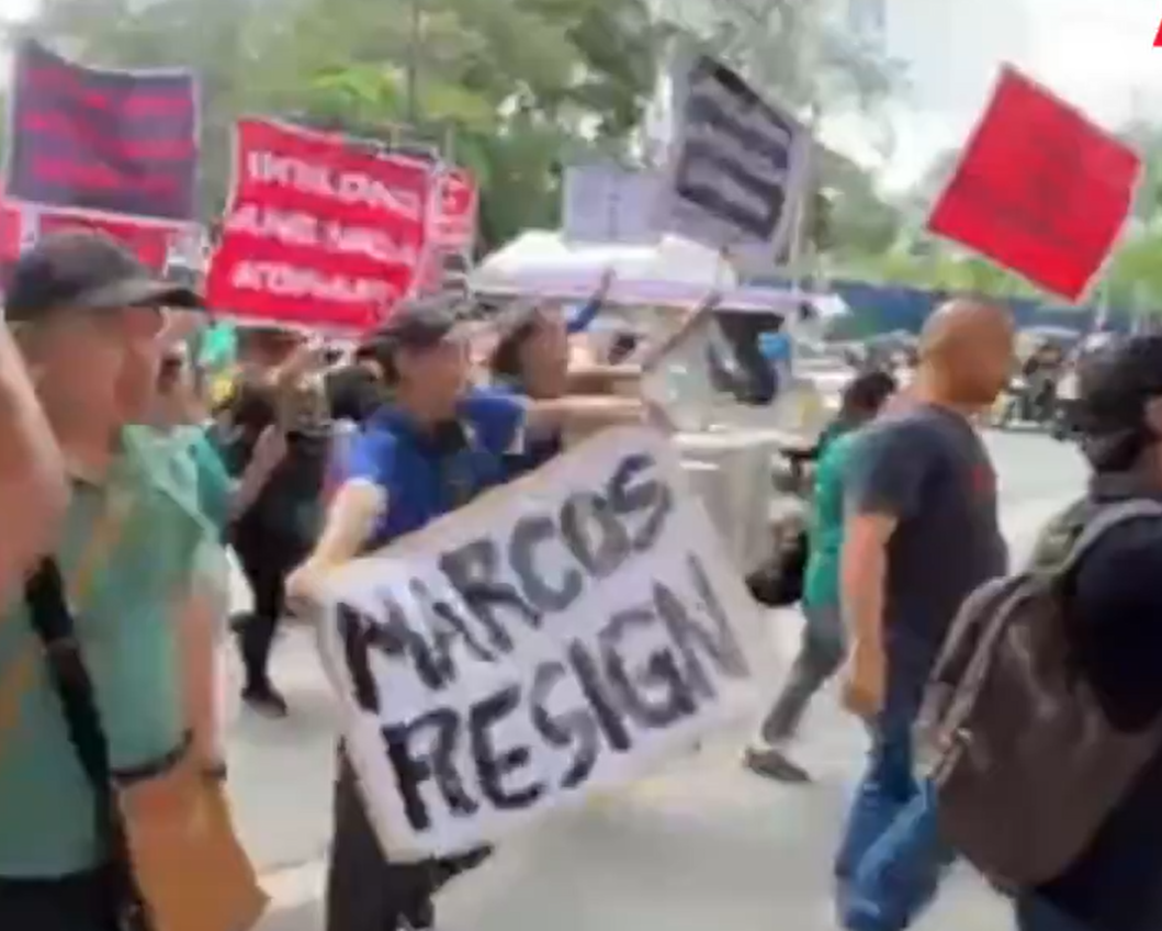 Duterte supporters barred from joining INC protest at Luneta