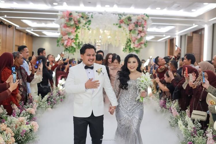 Boiyen Buka Alasan Pernikahan dengan Rully Anggi Diulang