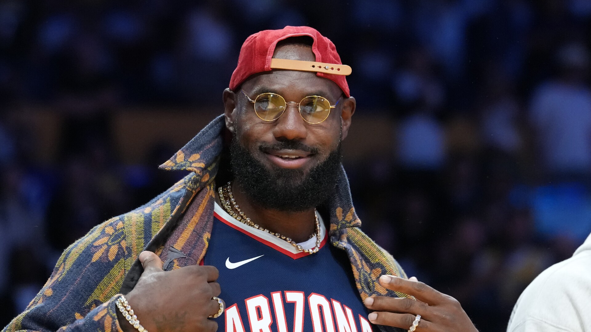 LeBron James reportedly 'aiming' to make season debut Tuesday vs. Jazz