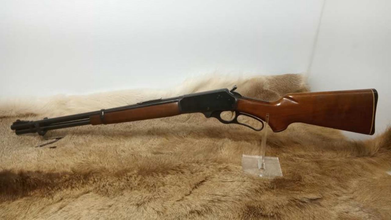 The best rifles for hunting from a tree stand