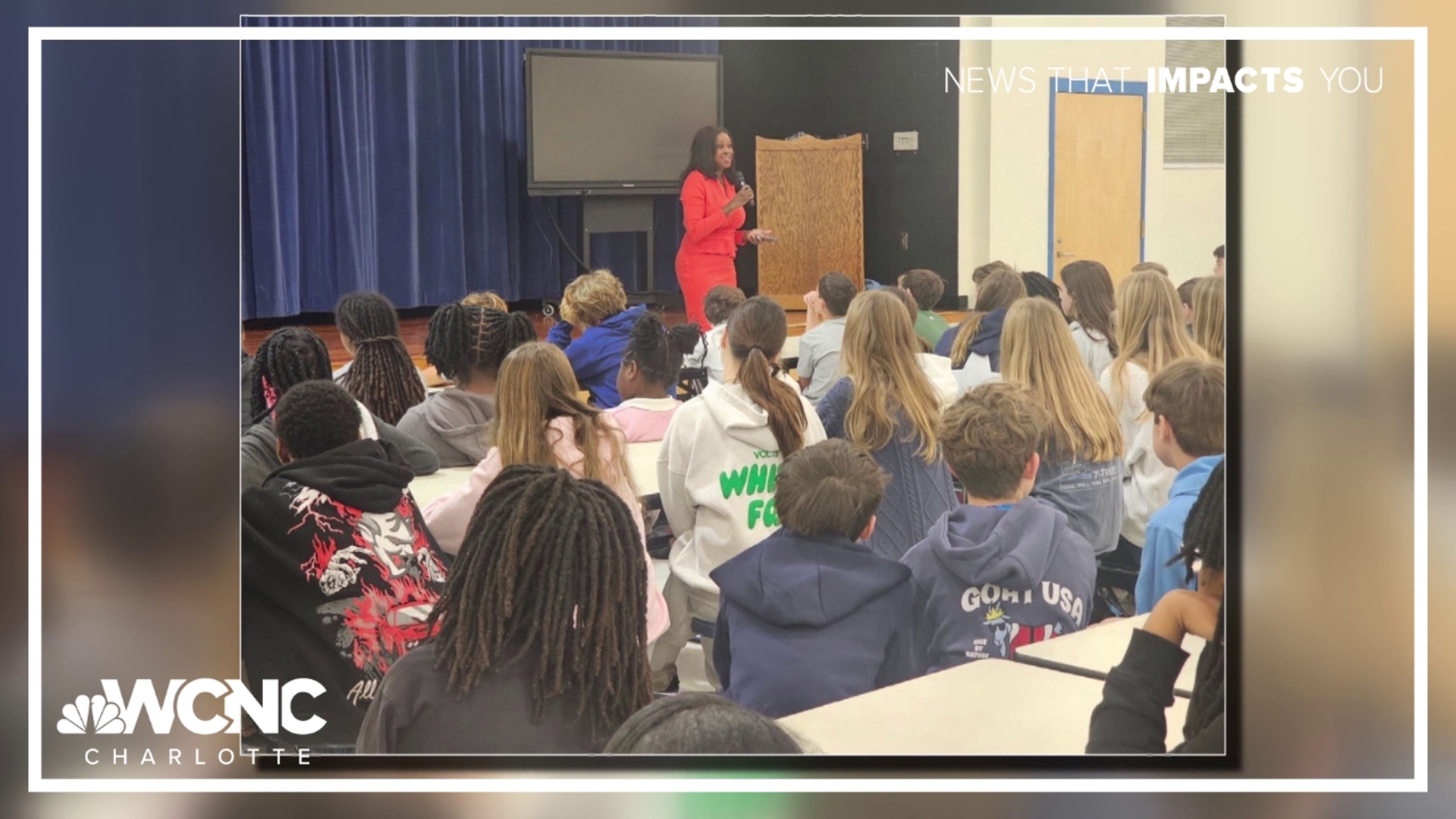 Siobhan Riley talks to students about journalism on Nov. 14, 2025!