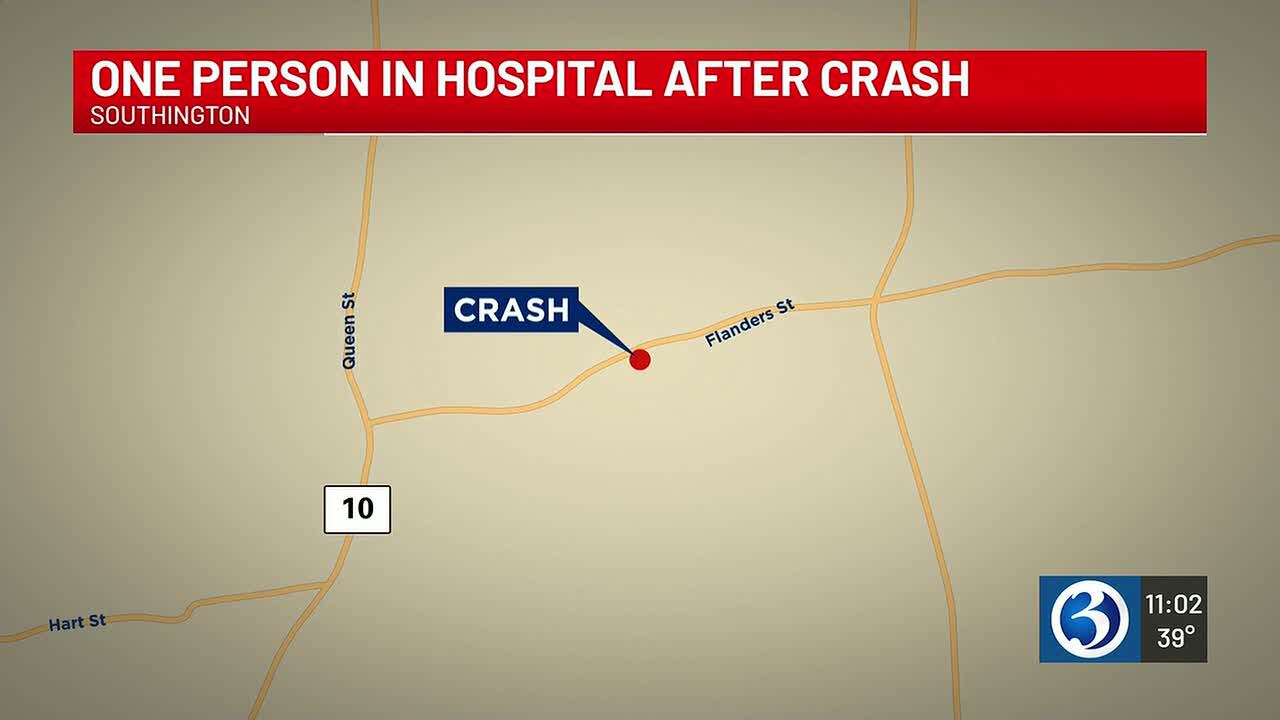 1 hospitalized after car crashes into pole in Southington