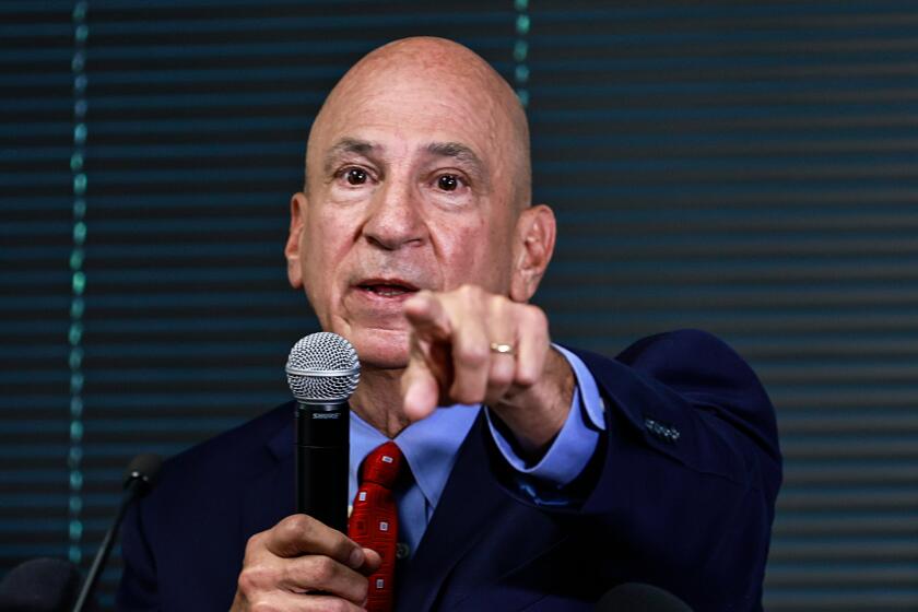 Qué debes saber sobre el caso electoral de Georgia contra Trump y su nuevo fiscal.