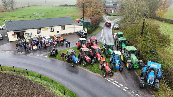 Furious farmers amass tractors in protest over 114-mile pylons through ...