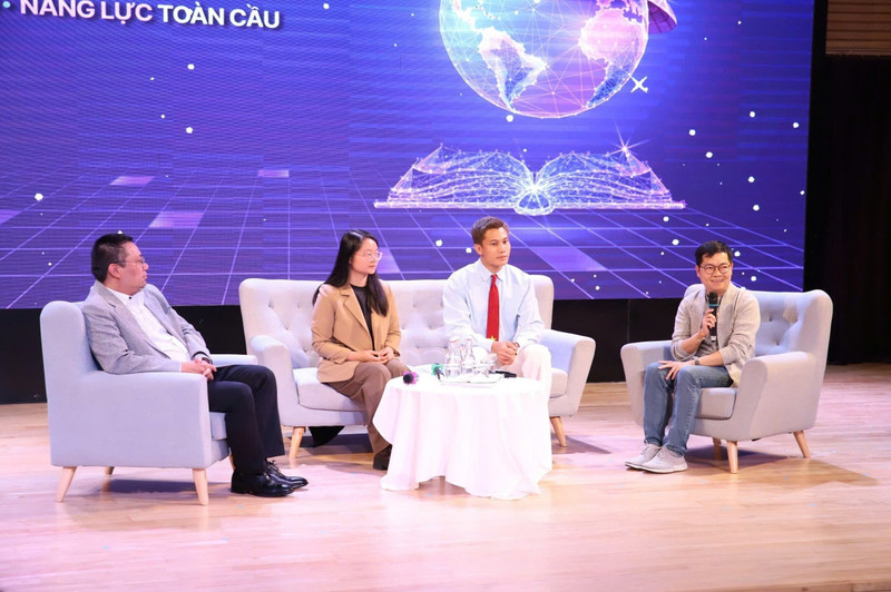 Chuyên gia, người trẻ nói gì về 'Bản sắc Việt Nam, năng lực toàn cầu'