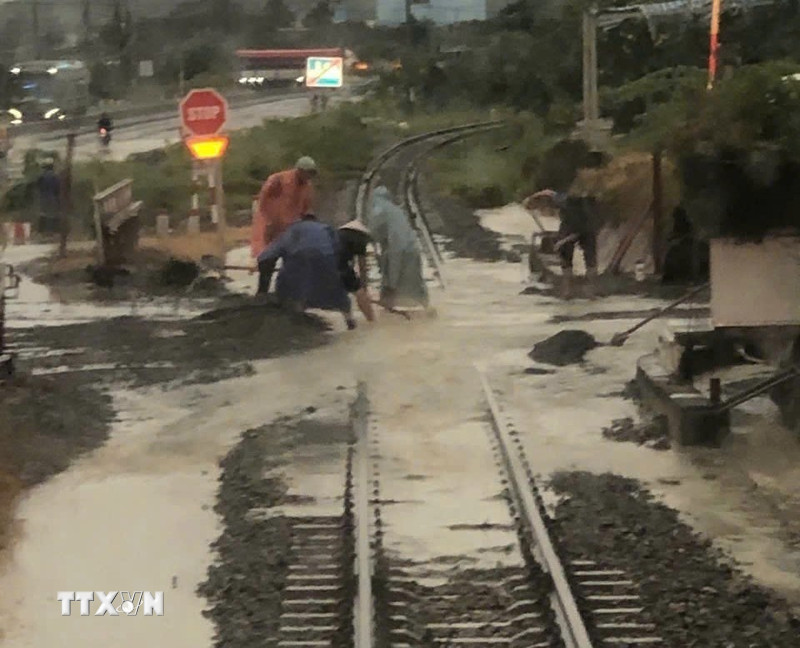 Chủ động phòng, tránh, ứng phó mưa lũ tại khu vực Trung Bộ
