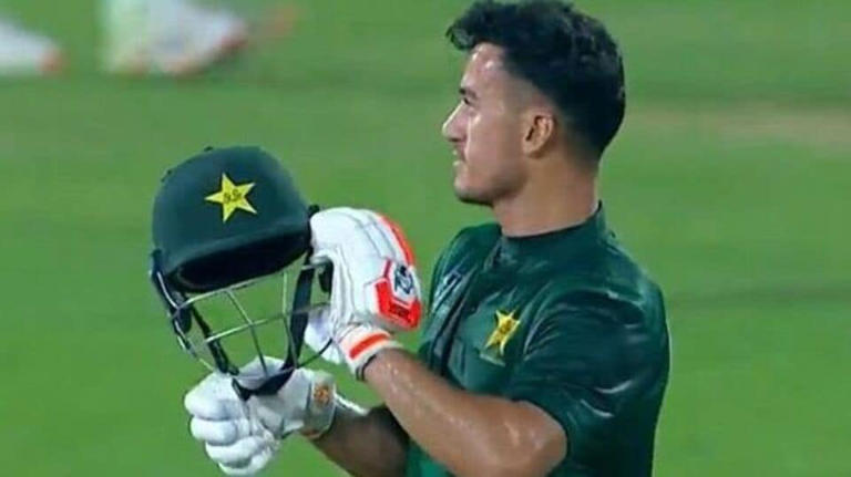 Why was Maaz Sadaqat not given out? India A vs Pakistan A boundary ...
