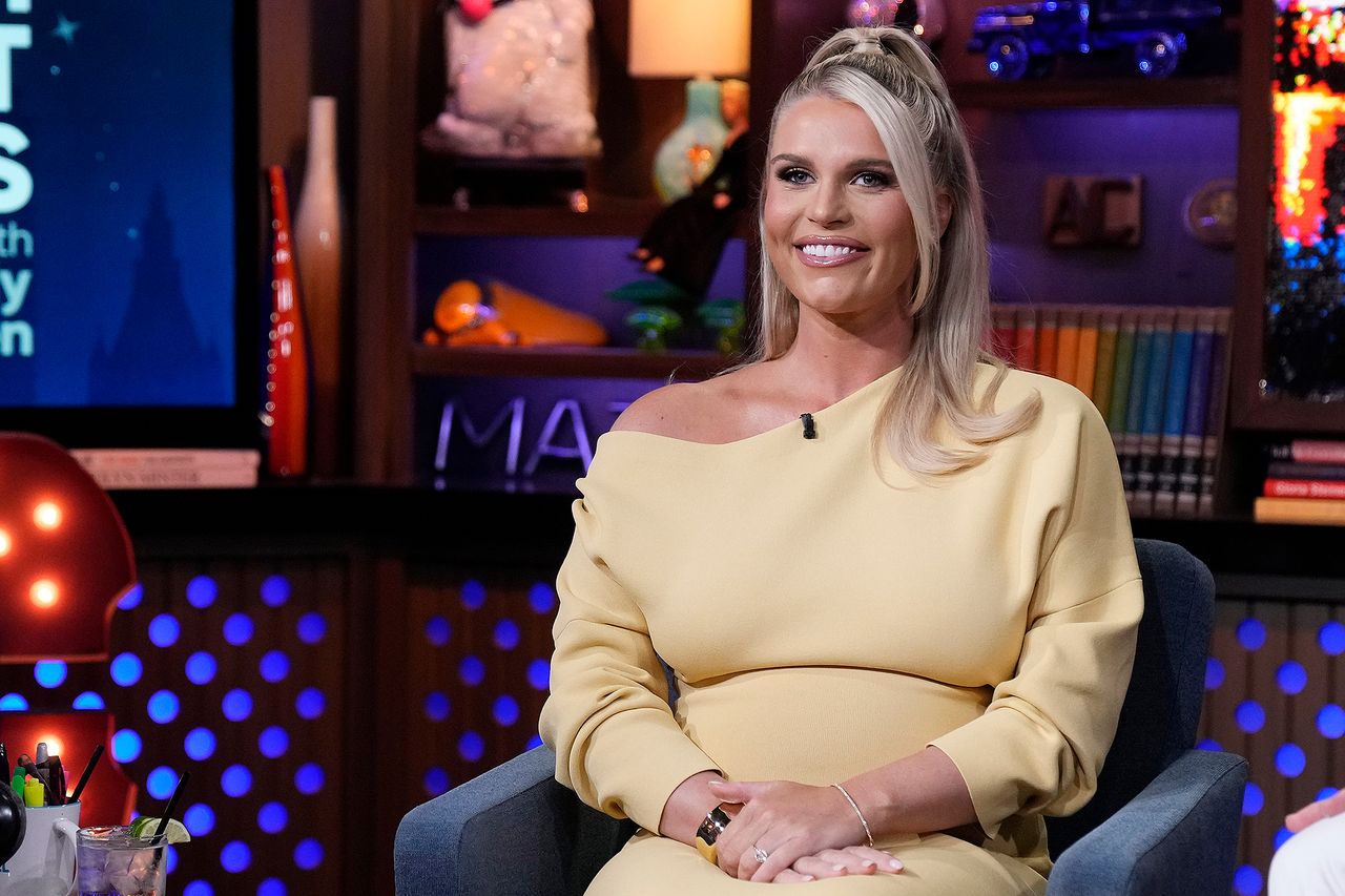 WATCH WHAT HAPPENS LIVE WITH ANDY COHEN -- Episode 22057 -- Pictured: Madison LeCroy --