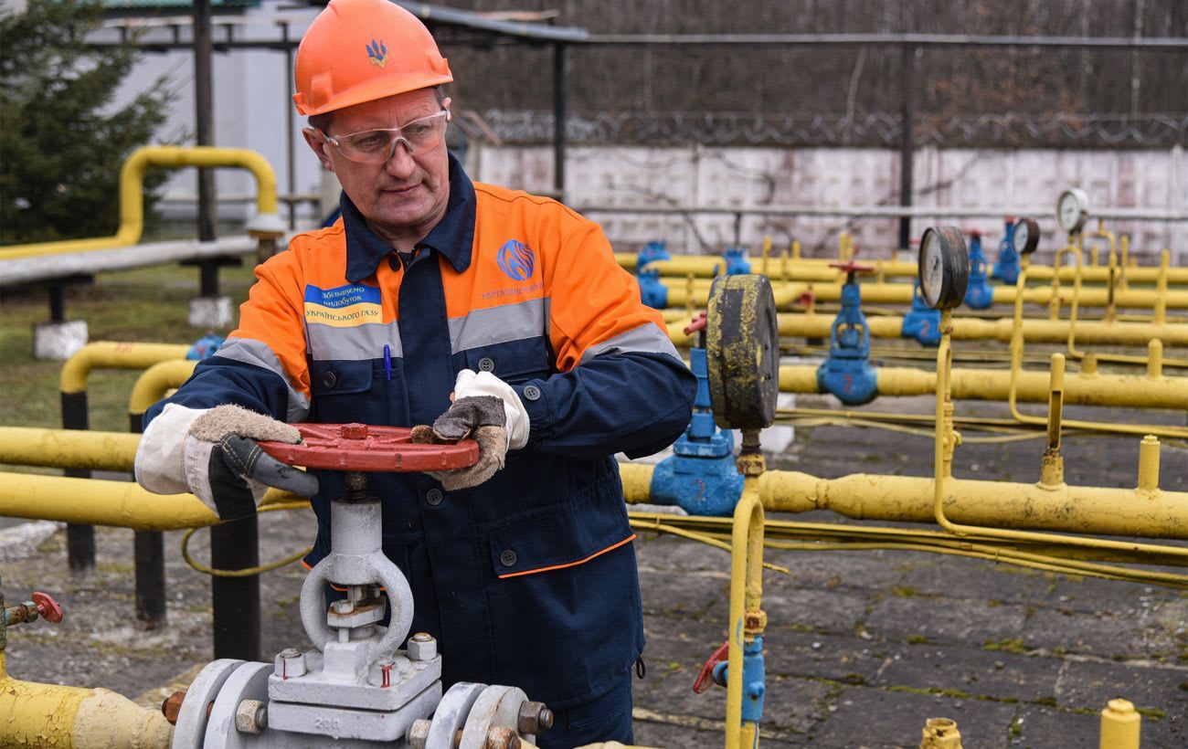 Ukraine and Greece fast-track gas deal to boost winter energy security