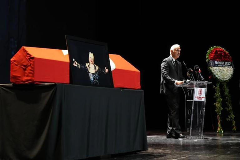 Muazzez Abacı'ya veda... Torunu konuşmasında gözyaşlarına boğuldu