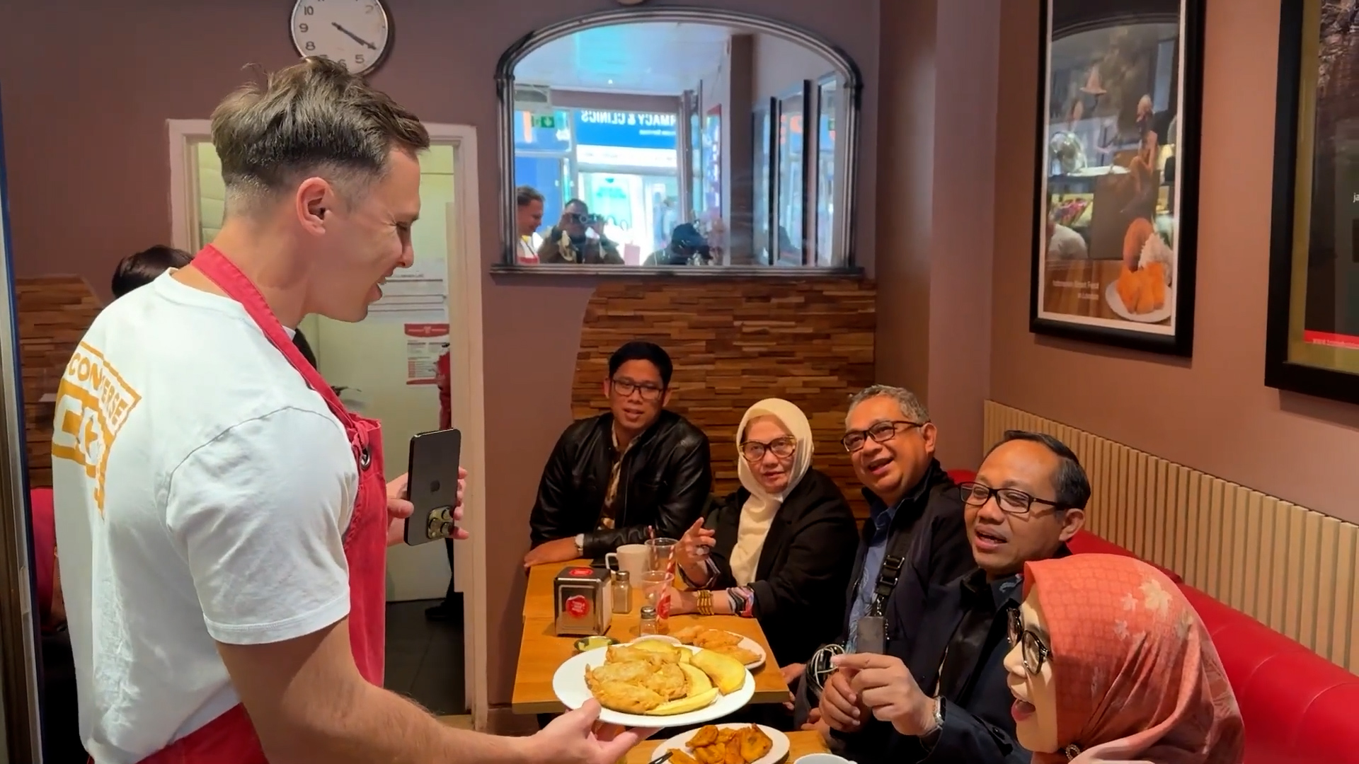 How Much I Made Working a Day in an Indonesian Restaurant
