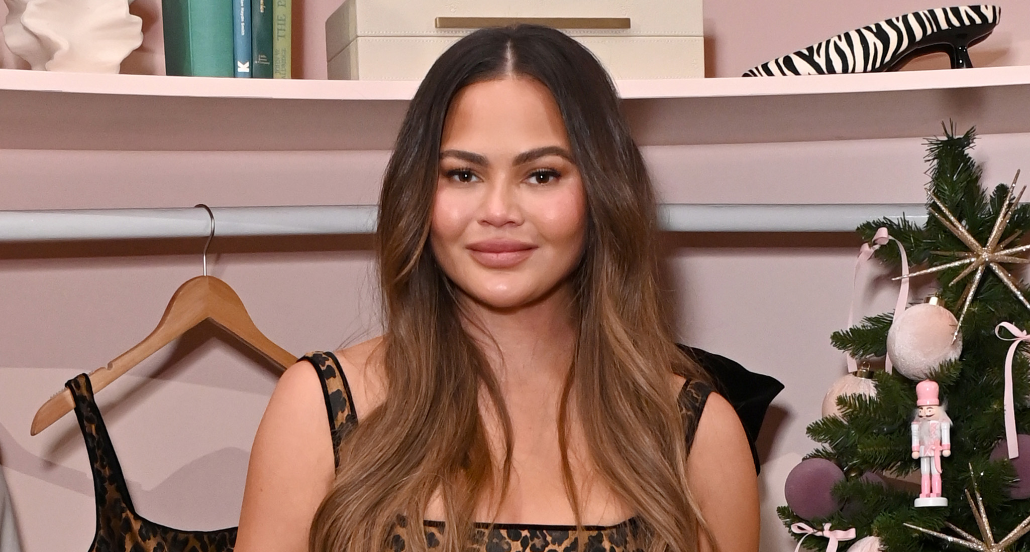 Chrissy Teigen's Daughter Luna Proves She's Her Mom's Twin in New