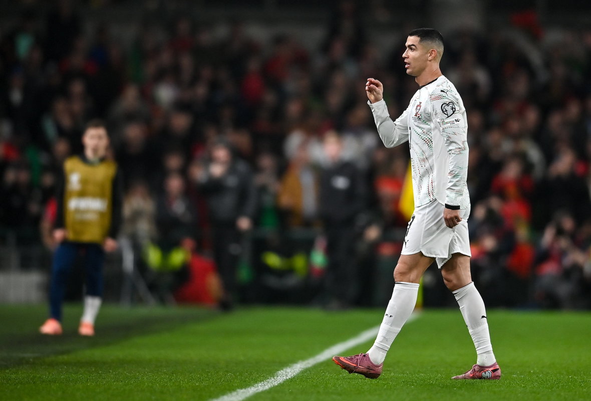 Bruno Fernandes & Portugal Coach Clash Over Cristiano Ronaldo's Red ...