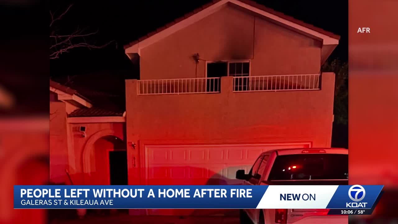 Firefighters rescue 3 people from balcony at house fire