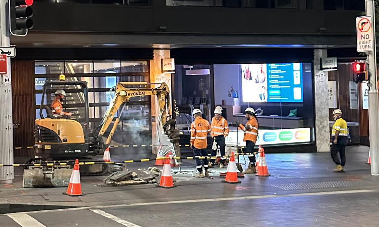 Sydney worksite photo sparks outrage - but tradies say critics have it ...