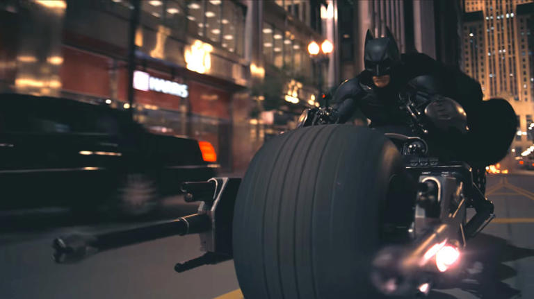 Why Christopher Nolan's Batman Begins Was Designed As A Solo Movie, Not ...