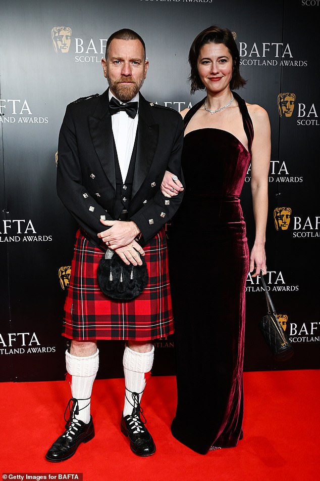 Mary Elizabeth Winstead and her kilt wearing husband Ewan McGregor look ...