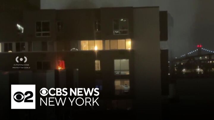 1 person killed, 3 firefighters injured in apartment fire on Roosevelt ...